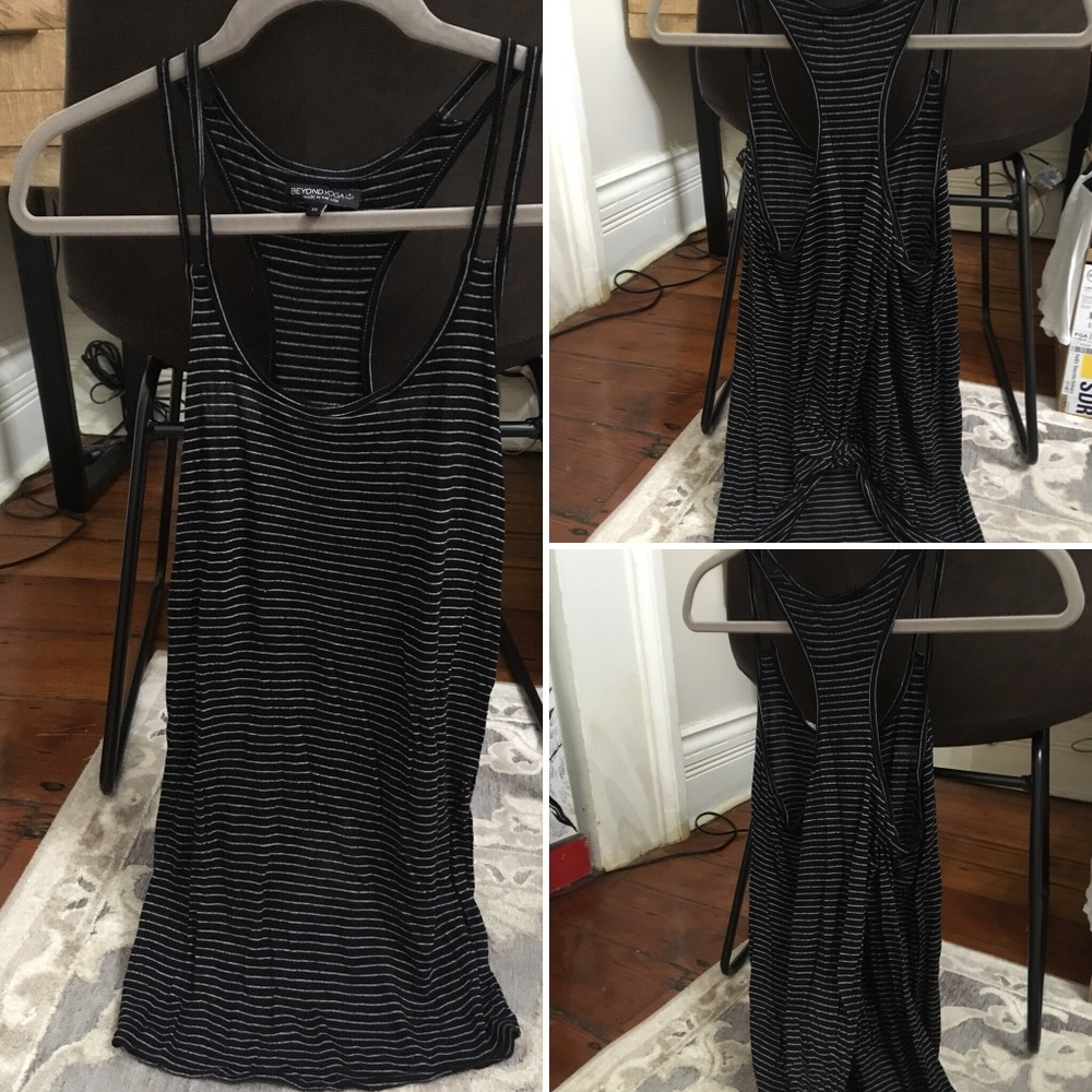 🦓Beyond Yoga tank that can be tied or open‼️